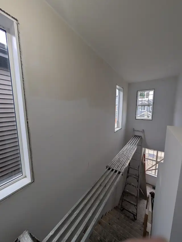 Professional Drywall Taper - Photo 5