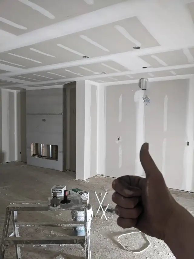 Professional Drywall Taper - Photo 7