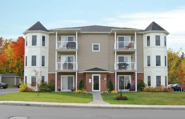 ✨ Magnifique 4 ½ Confort, tranquillité et lumière ! - Photo 5