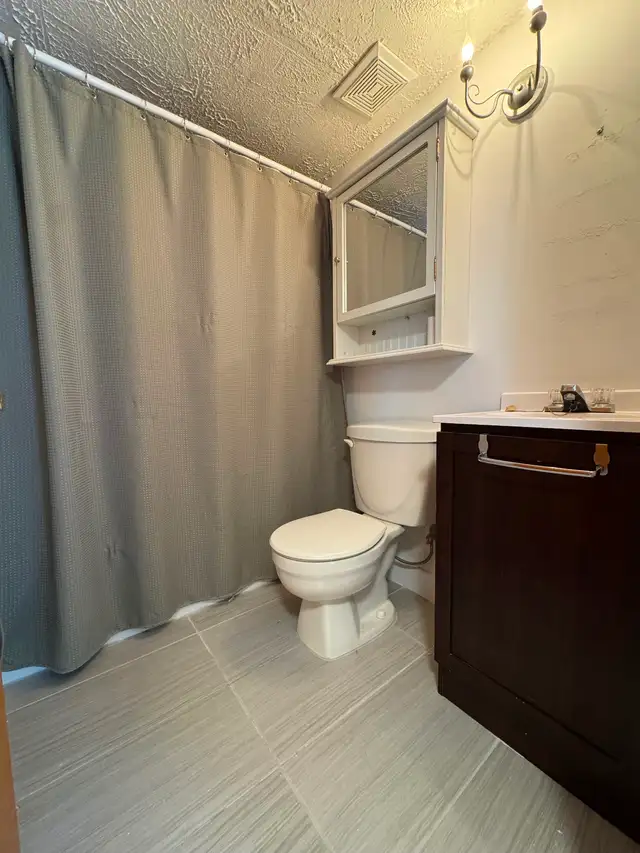 Beau 3 1/2 lumineux - Photo 13