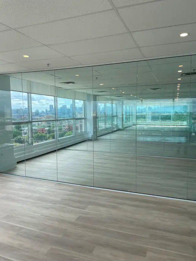 PENTHOUSE - 2,500 sq. ft. Glass Suite 1118-2120 Sherbrooke East - Photo 14