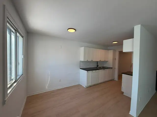 4 1/2 rénové à louer à Boucherville - Photo 3