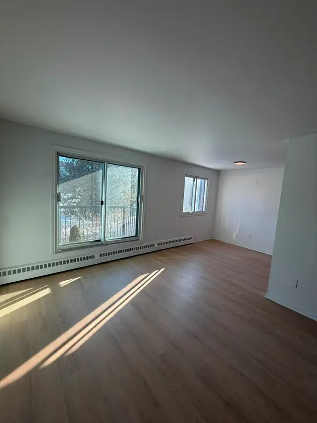 4 1/2 rénové à louer à Boucherville - Photo 8