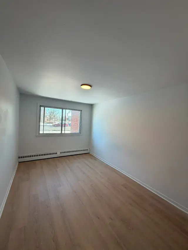 4 1/2 rénové à louer à Boucherville - Photo 11