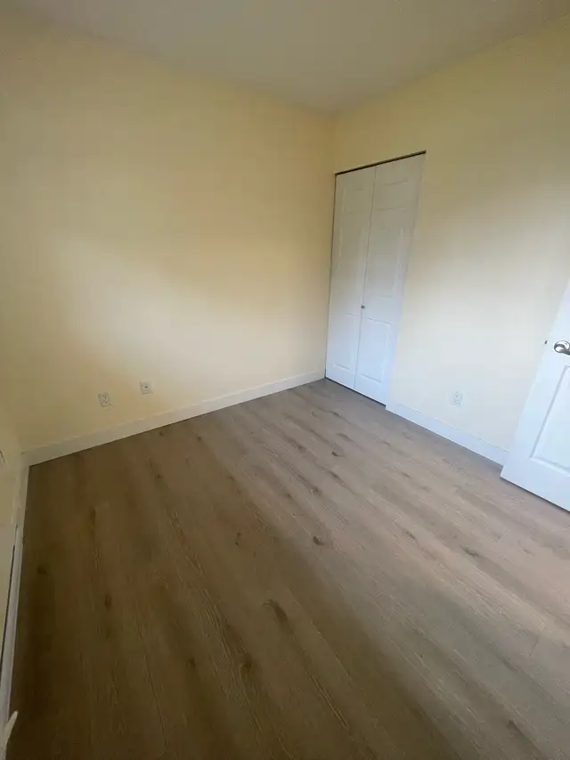 Main floor  2 bedroom suite for rent - Photo 7