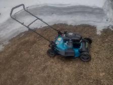 Tondeuse a gazon YARDWORKS 174cc 21'' de coupe a éjection latéra