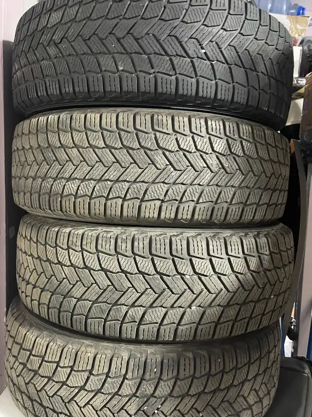 4 Michelin 235/65 R16 Winter Tires
