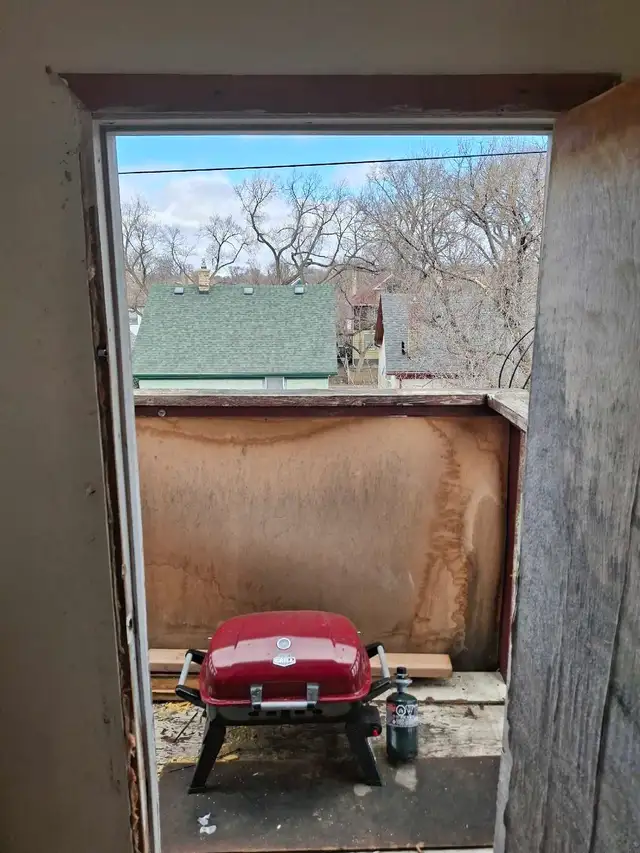 2 bedroom ( share with working guy) eia ok - Photo 6