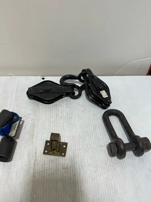 Collection of Assorted Hardware - Photo 5