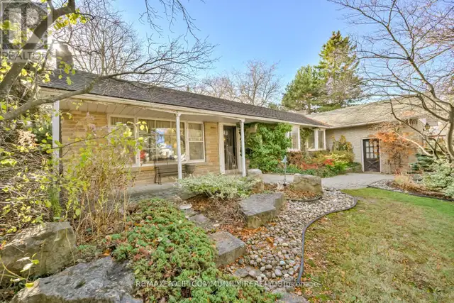 FOR SALE: 23 DENHAM DRIVE IN RICHMOND HILL! - Photo 8