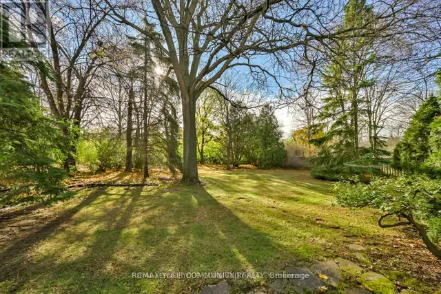 FOR SALE: 23 DENHAM DRIVE IN RICHMOND HILL! - Photo 10