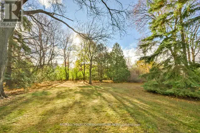 FOR SALE: 23 DENHAM DRIVE IN RICHMOND HILL! - Photo 15