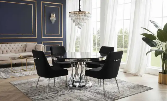 STEEL LEGS DAINING TABLE ( BRAND NEW) WITH 4 CHAIRS FIR SALE ..