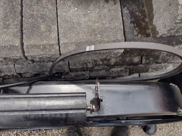 Tracteur a gazon CRAFTSMAN 22HP équipé pour servir 4 saisons - Photo 7