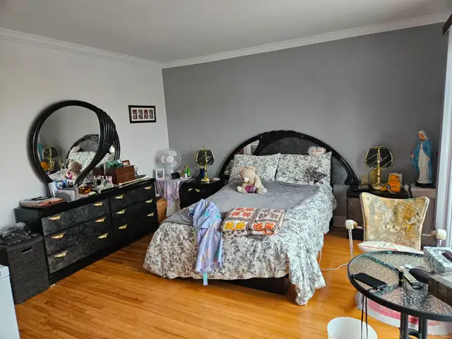 3 1/2  rénové haut triplex semi-meuble - Photo 4