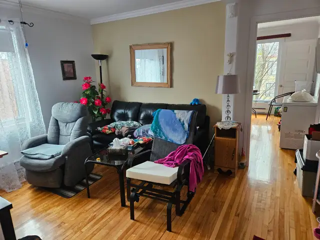 3 1/2  rénové haut triplex semi-meuble - Photo 7