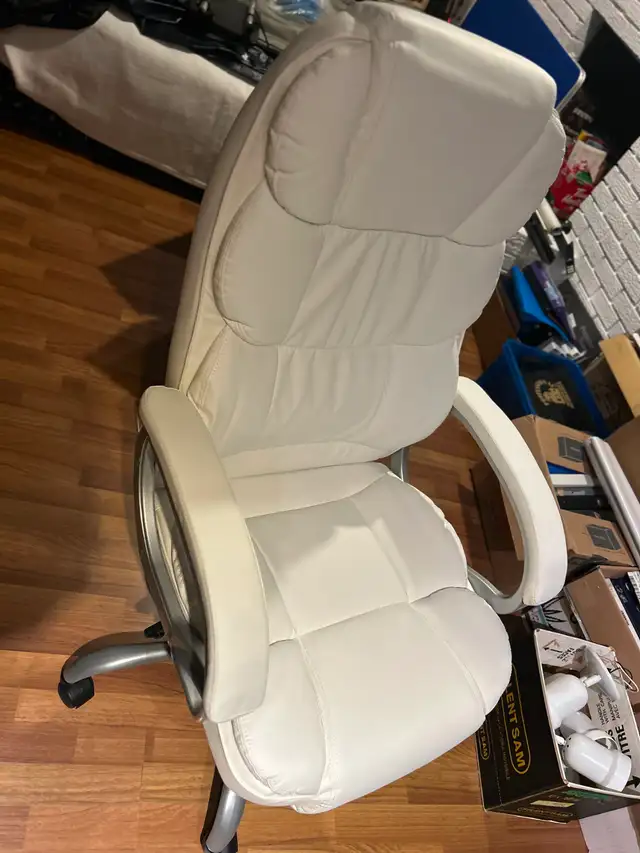BRAND NEW OUT OF THE BOXWHITE DESIGNER CHAIR for Back Support - Photo 4