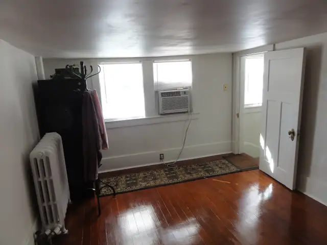 Furnished One (1) Bedroom 3rd Floor Albert South Suite For Rent - Photo 2