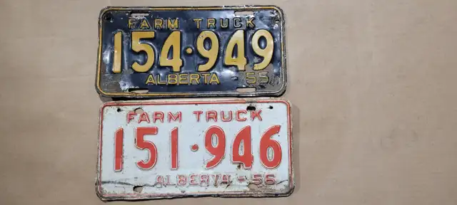 ANTIQUE ALBERTA LICENCE PLATES 1955 T0 1974 PLUS YELLOW ONES