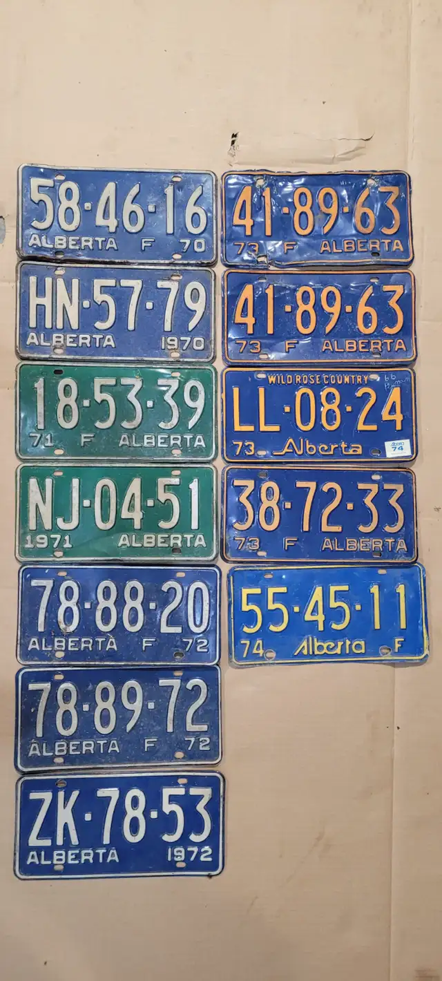 ANTIQUE ALBERTA LICENCE PLATES 1955 T0 1974 PLUS YELLOW ONES - Photo 3