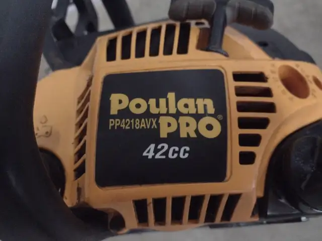 Scie mecanique POULAN PRO 42cc model PP4218AVX en bonne conditio - Photo 2