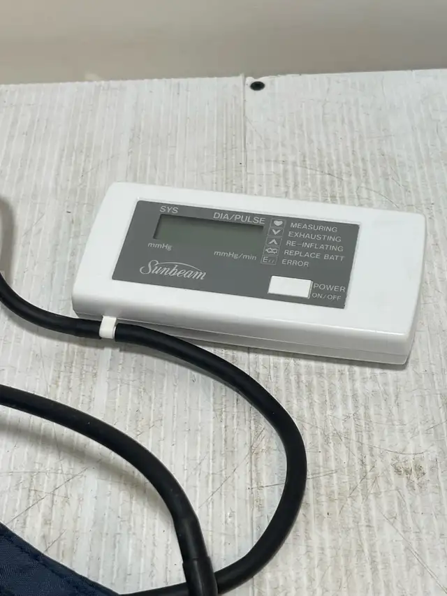 Sunbeam Blood Pressure Monitor - Photo 2