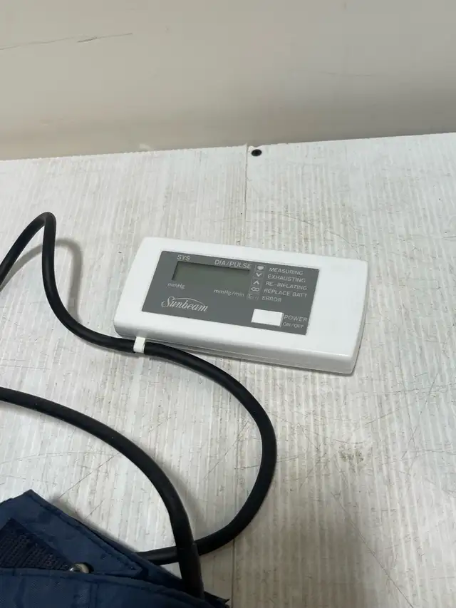 Sunbeam Blood Pressure Monitor - Photo 5