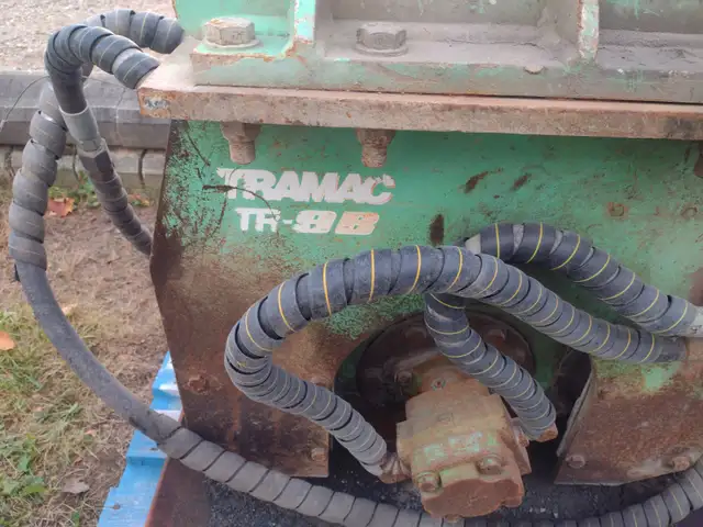 2 plaques vibrante TRAMAC TR9B et 1 TR12 en très bonne condition - Photo 2