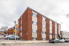 1E-197 Cumberland Street, Ottawa, ON  K1N 7H4 - Available from J