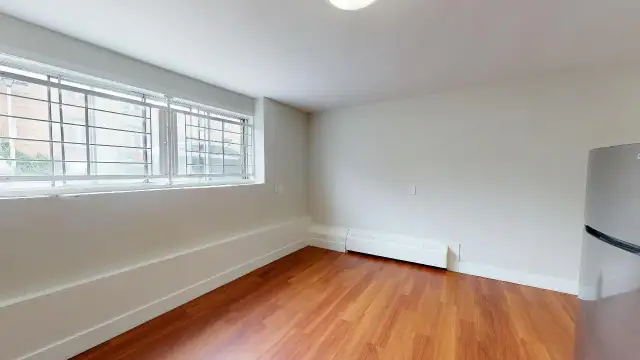 1E-197 Cumberland Street, Ottawa, ON  K1N 7H4 - Available from J - Photo 12