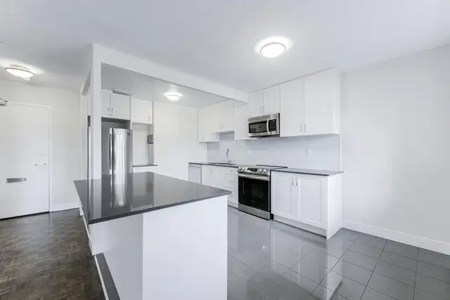 2bdrm Apartment for Rent - 245 Lakeshore Drive - Photo 10