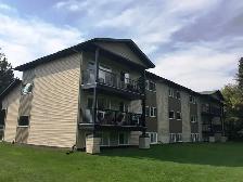 Amazing 2 Bedroom  Apartment on Quiet Close!