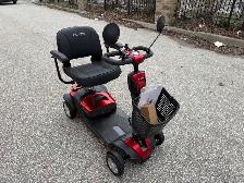 BRAND NEW  FOXTR1 4 -Wheel Mobility Scooter