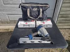 Cloueuse a charpente CLIPPED HEAD135 pneumatique model CHN708