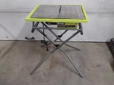 Scie a céramique RIOBY avec support comme neuve.