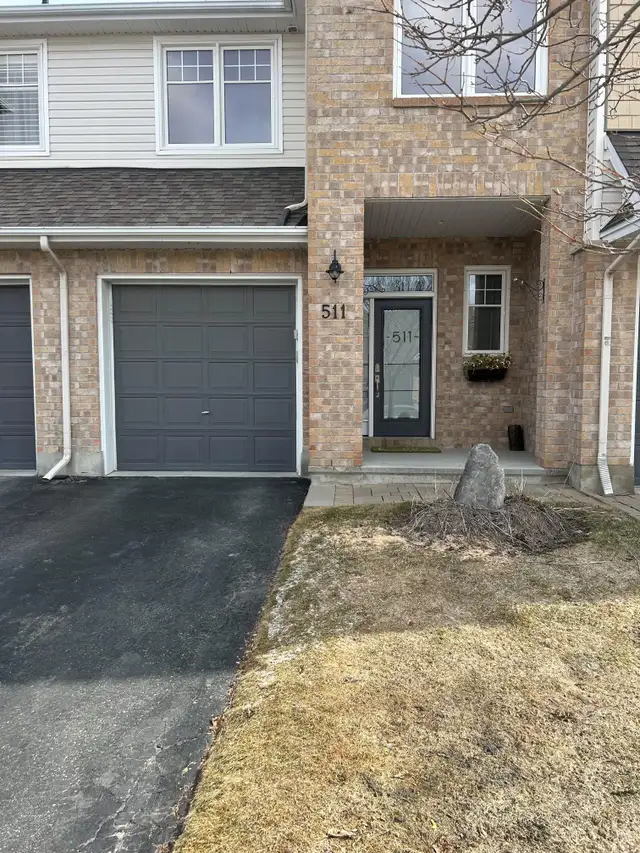 511 Strasbourg: 3 Bedroom Row-Townhome (Orleans, Ottawa)