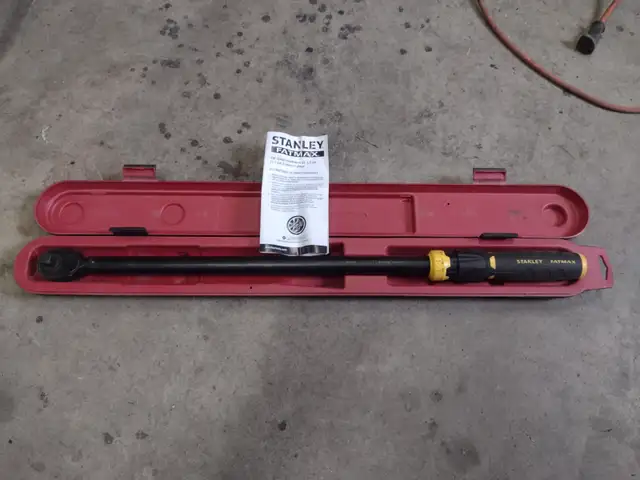 Clé dynamométrique de 1.3cm ou 1/2'' a micro-réglage STAYLEY FAT