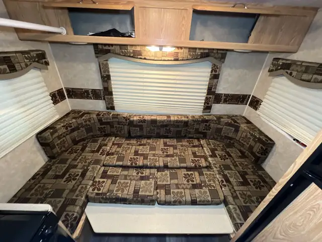 2008 Stampede 158, HYBRID, COMPACT, LARGE DINETTE - Photo 26