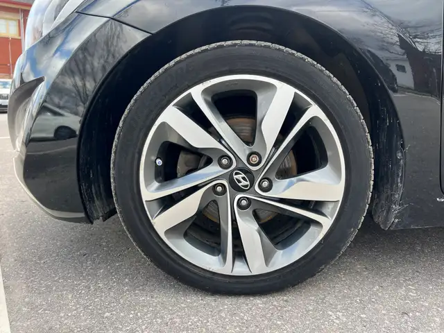 2015 Hyundai Elantra GLS - Photo 15