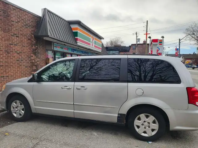 2012 dodge ram caravan
