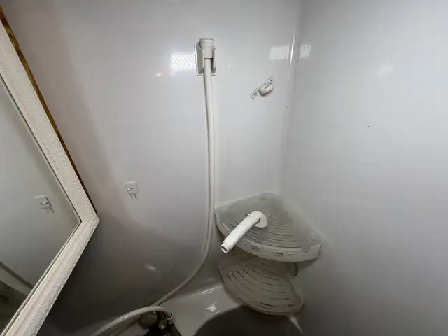 2008 OKANAGAN 811SL, TRUCK CAMPER, SOLAR, GENERATOR, INVERTER - Photo 24