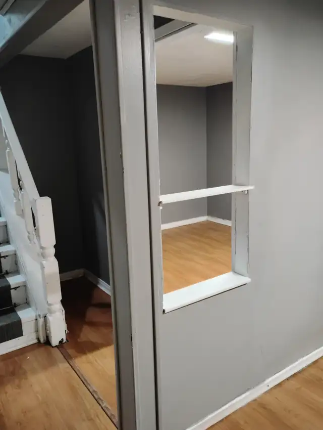 One Bedroom Basement Apartment- Parking Included - Photo 2