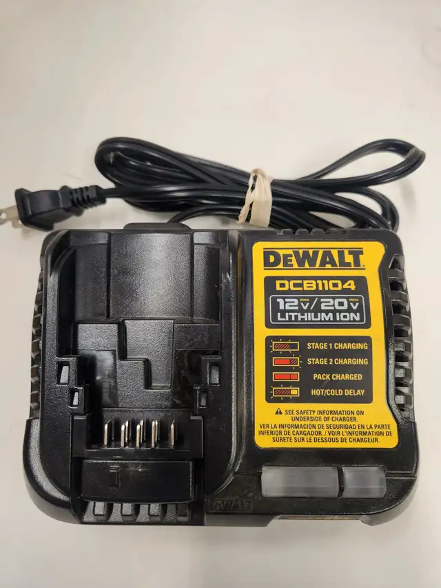 dewalt  drill/driver combo kit w/2x batt & charger in bag - Photo 2