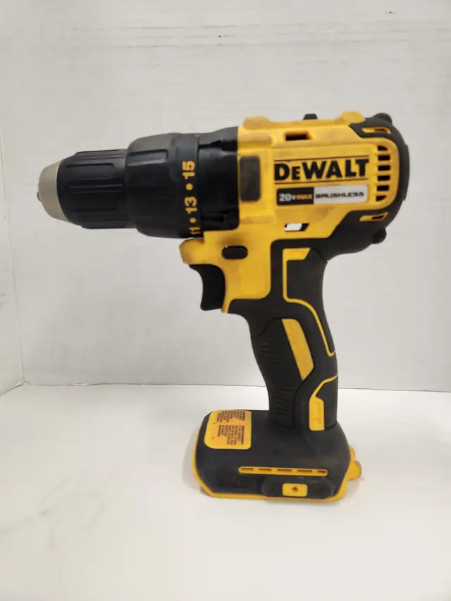 dewalt  drill/driver combo kit w/2x batt & charger in bag - Photo 5