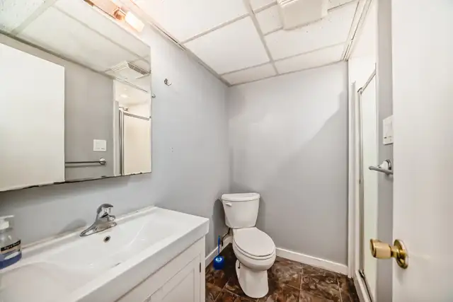 3 Bed 1 Bath Unit - 2-327 Dalhousie - Photo 8