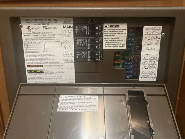 2010 CHAPARRAL 270RKS, REAR KITCHEN, COUPLES UNIT - Photo 20