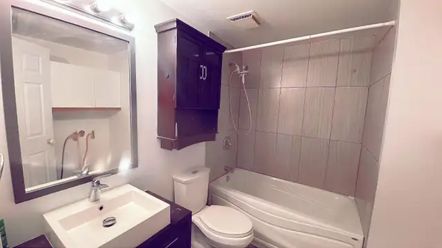 4.5 LARGE CONDO (REDUCED PRICE), CENTER OF VILLAGE - Photo 7