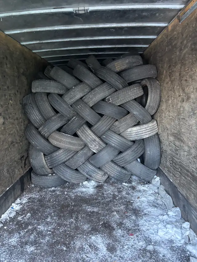 hiring helper/ worker - Photo 2