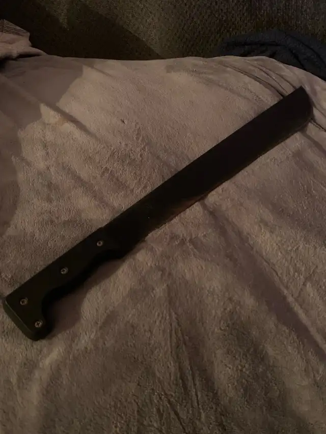 nice machete I used for cutting lanes for hunting!