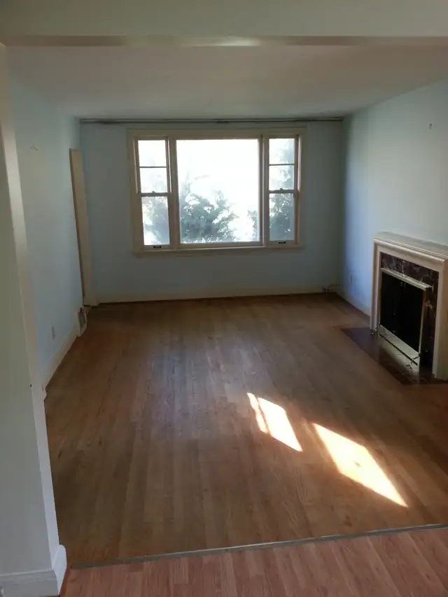 YONGE ST & FINCH AVE (2 BEDROOM) - Photo 3